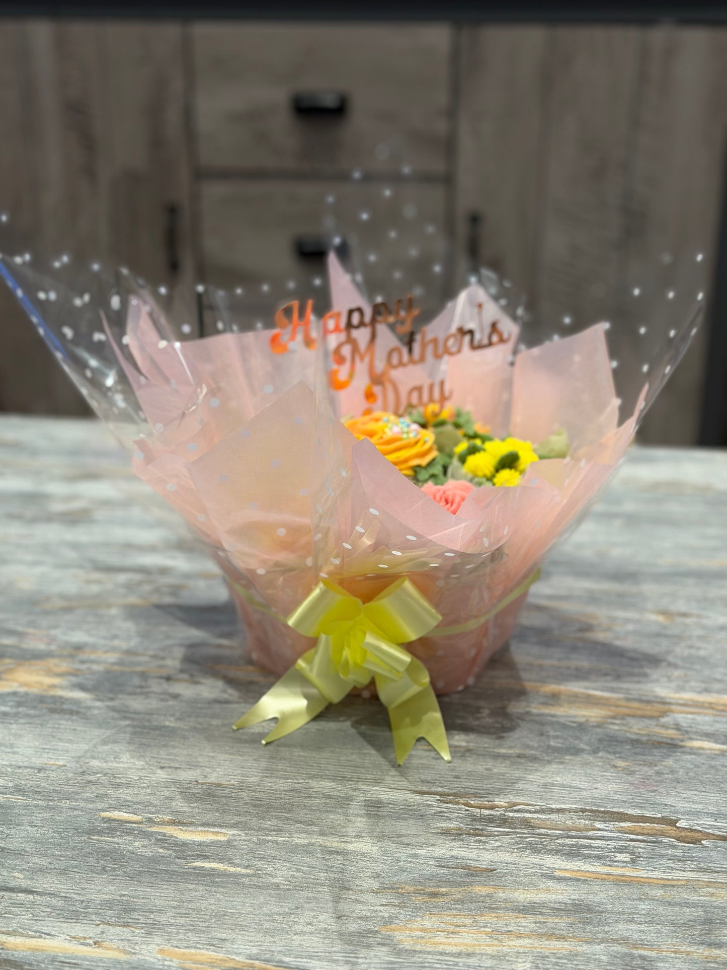 Mother's Day 7 cupcake bouquet